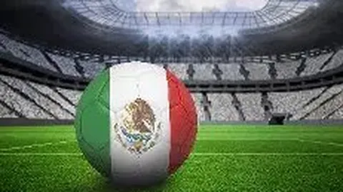 C罗与科斯塔深入探讨，科斯塔扑救埃里克森点球成功