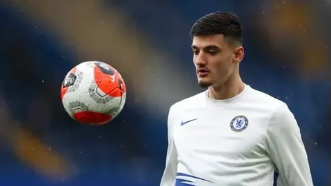 高校倡导：行业专家兼职授课，八部门共推专业发展